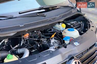 Мінівен Volkswagen Multivan 2007 в 