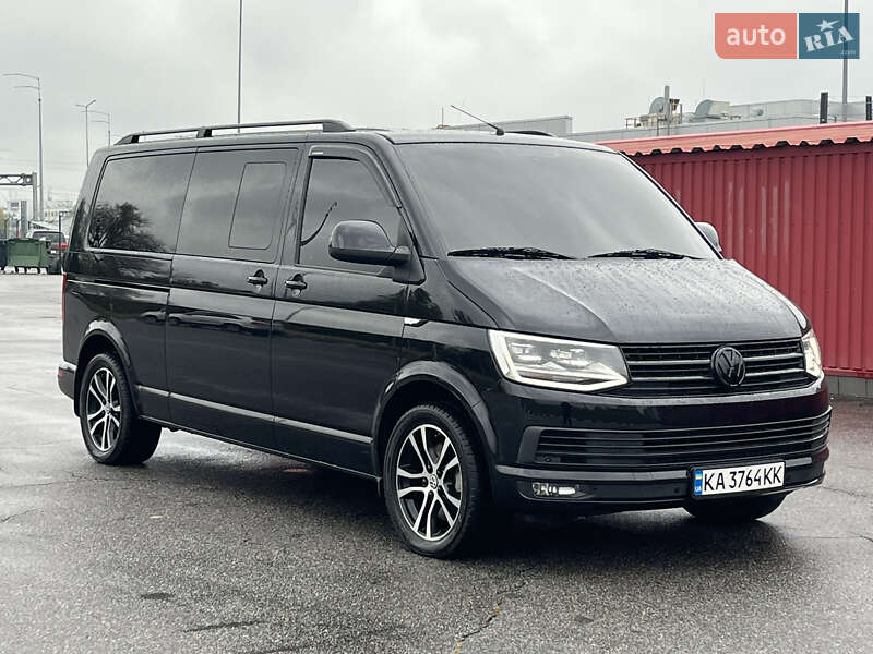 Минивэн Volkswagen Multivan 2012 в 