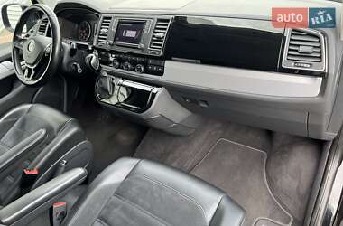 Минивэн Volkswagen Multivan 2015 в 