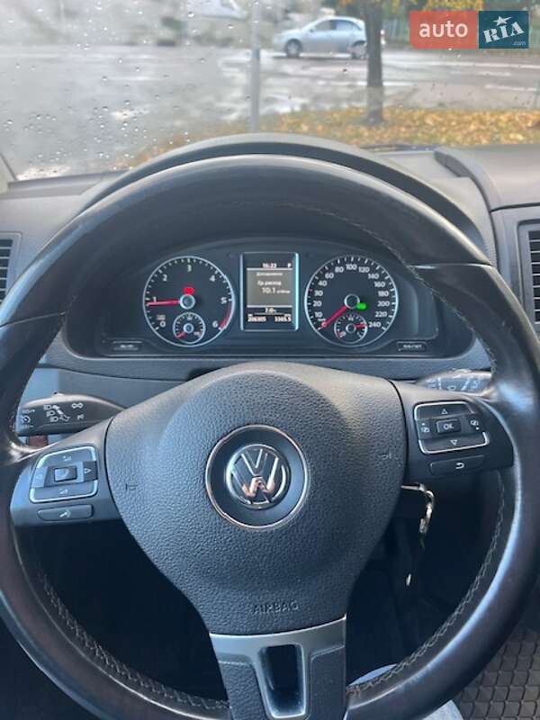 Мінівен Volkswagen Multivan 2013 в Києві фото 5 Мінівен Volkswagen Multivan 2013 в Києві