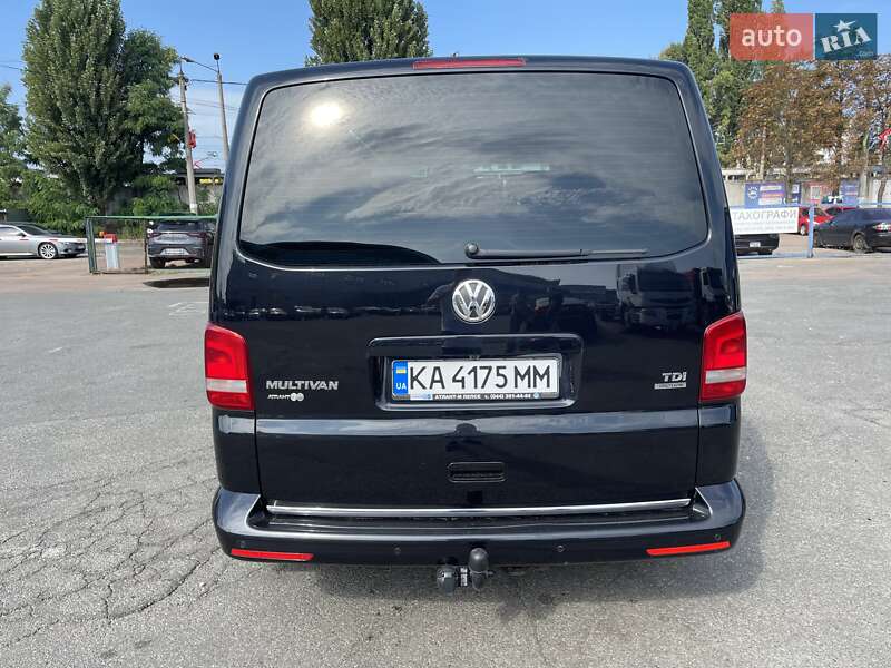 Минивэн Volkswagen Multivan 2012 в Киеве