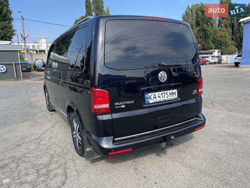 Минивэн Volkswagen Multivan 2012 в Киеве