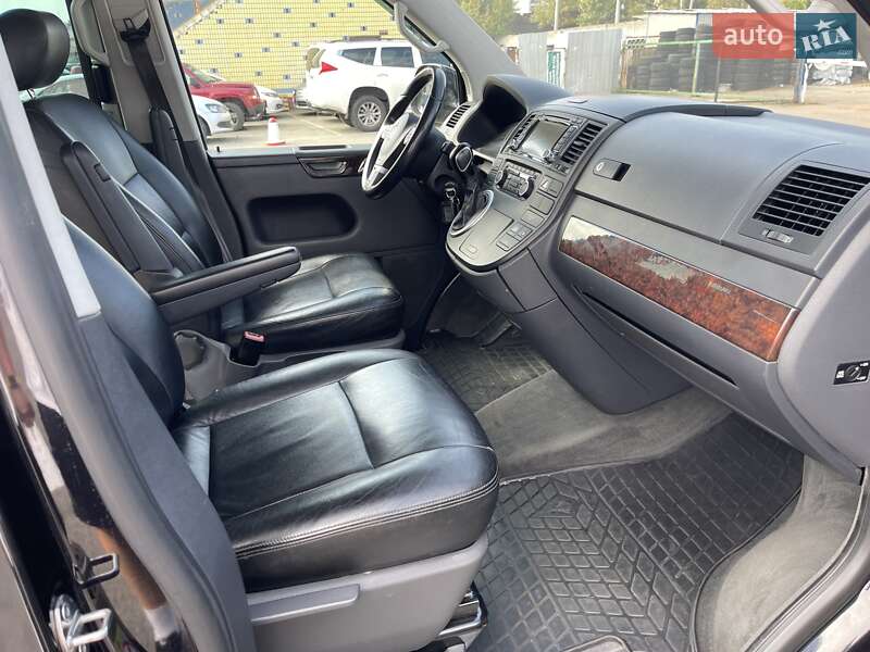 Минивэн Volkswagen Multivan 2012 в Киеве