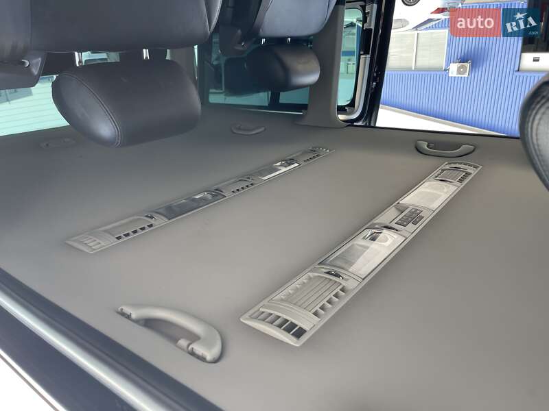 Минивэн Volkswagen Multivan 2012 в Киеве