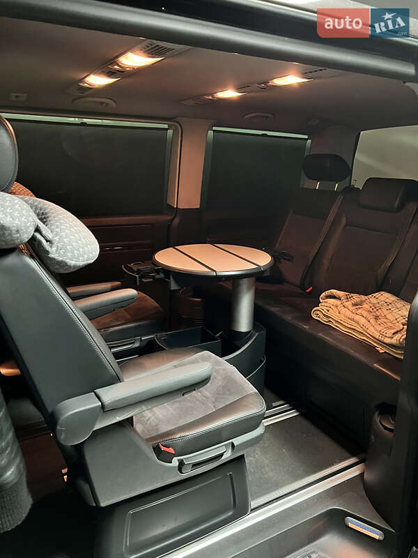 Минивэн Volkswagen Multivan 2010 в Киеве фото 18 Минивэн Volkswagen Multivan 2010 в Киеве