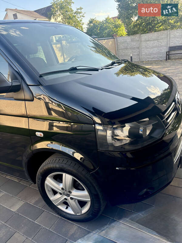 Мінівен Volkswagen Multivan 2011 в Чернігові