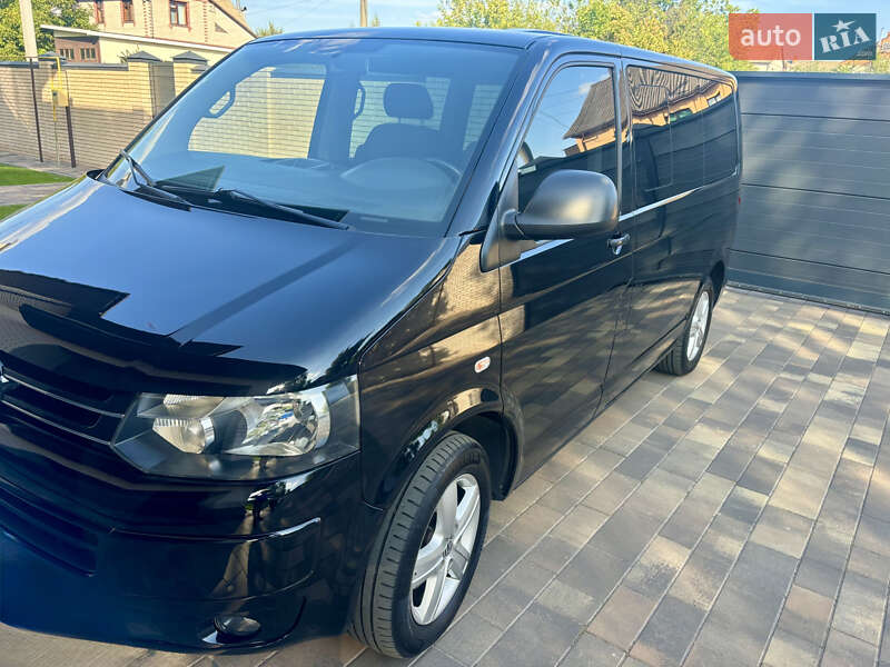 Мінівен Volkswagen Multivan 2011 в Чернігові