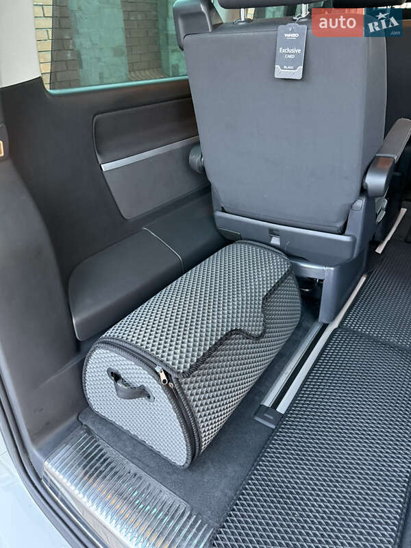 Минивэн Volkswagen Multivan 2015 в Красилове фото 50 Минивэн Volkswagen Multivan 2015 в Красилове
