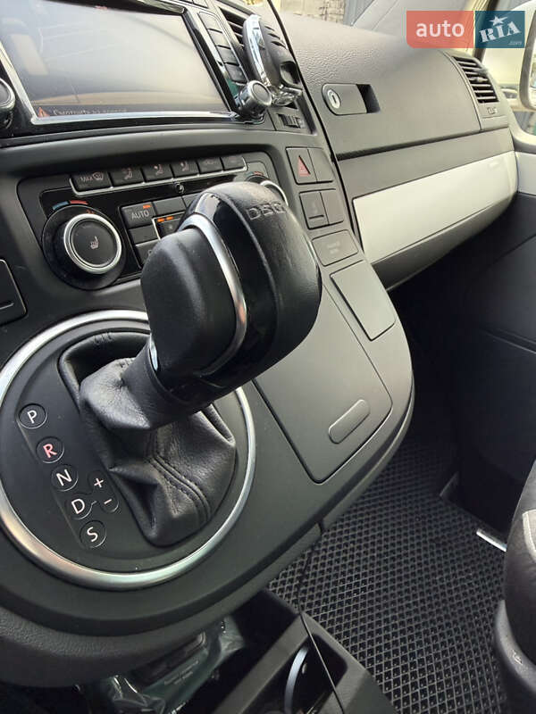 Минивэн Volkswagen Multivan 2015 в Красилове фото 55 Минивэн Volkswagen Multivan 2015 в Красилове