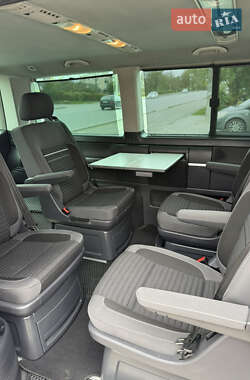 Мінівен Volkswagen Multivan 2015 в 