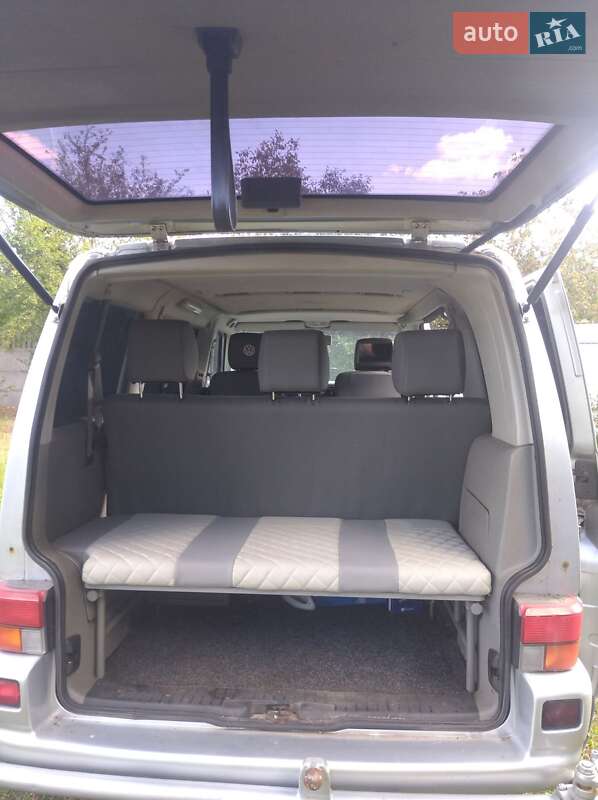 Минивэн Volkswagen Multivan 2002 в Киеве