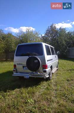 Минивэн Volkswagen Multivan 2002 в Киеве