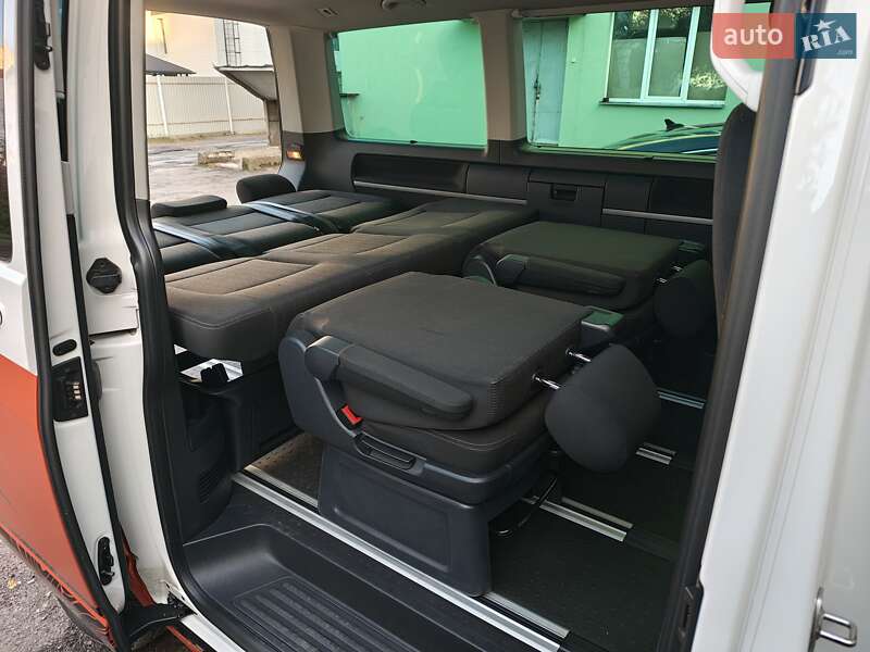 Мінівен Volkswagen Multivan 2016 в Черкасах