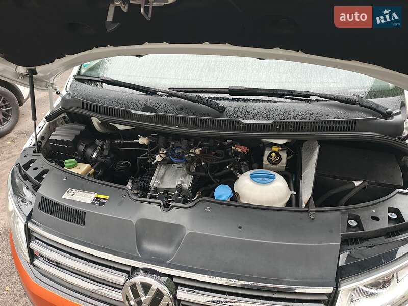 Мінівен Volkswagen Multivan 2016 в Черкасах