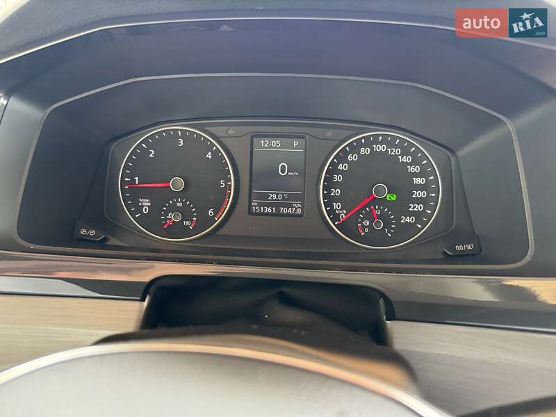 Мінівен Volkswagen Multivan 2018 в Києві