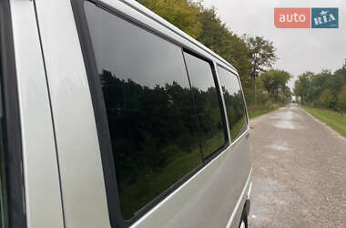 Мінівен Volkswagen Multivan 2003 в 