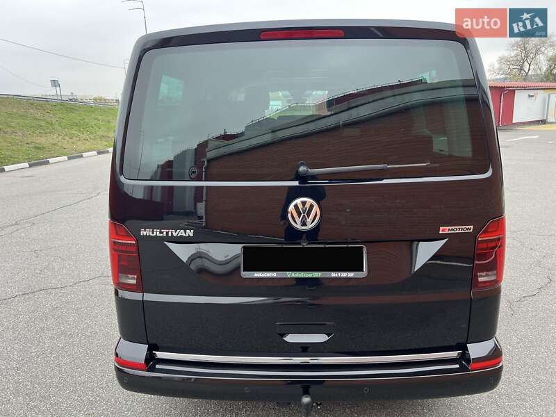 Мінівен Volkswagen Multivan 2019 в Києві