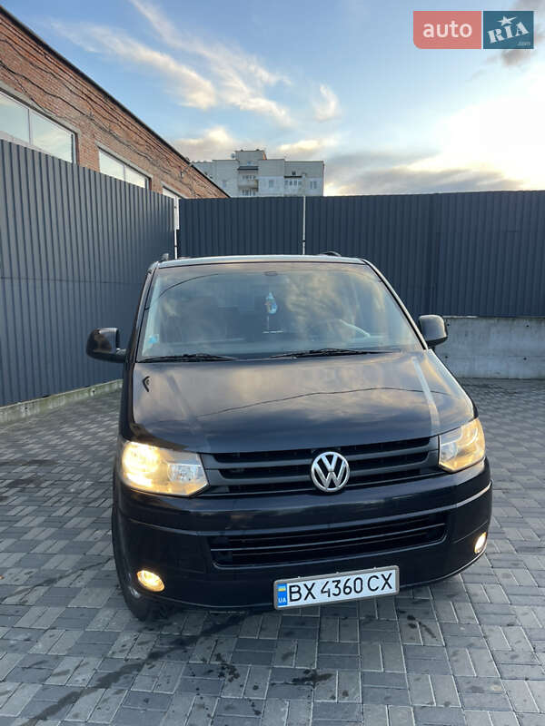 Мінівен Volkswagen Multivan 2011 в Хмельницькому