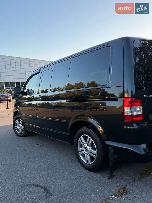 Мінівен Volkswagen Multivan 2009 в Харкові