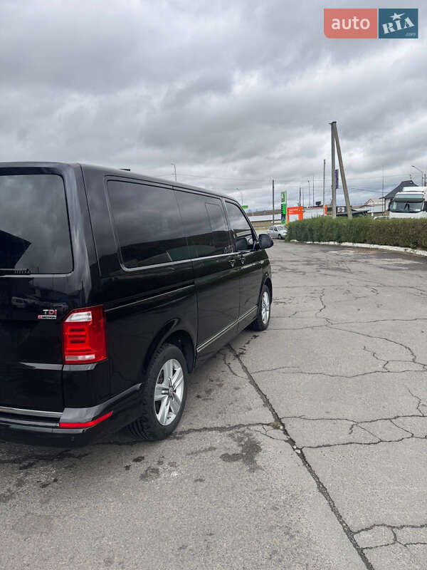Минивэн Volkswagen Multivan 2016 в Виноградове