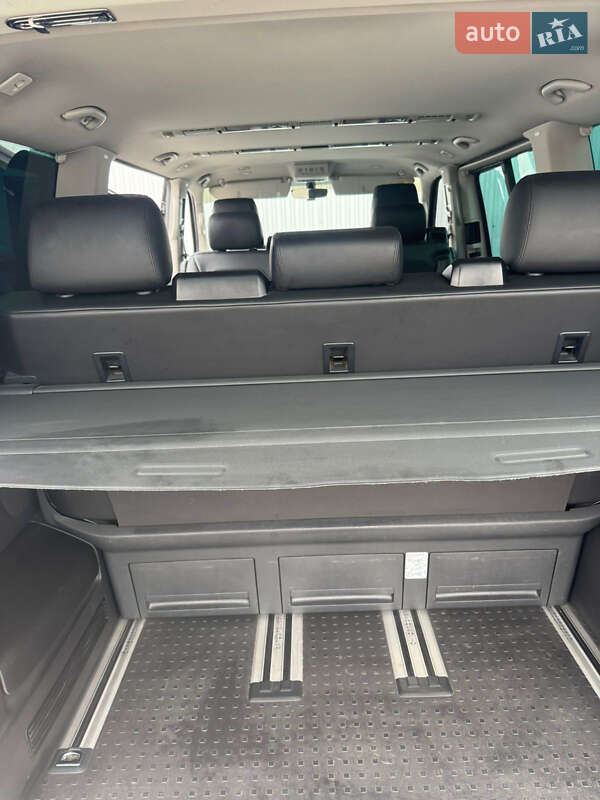 Минивэн Volkswagen Multivan 2016 в Виноградове