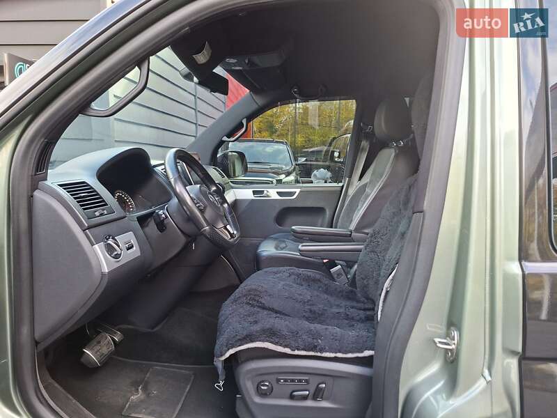 Минивэн Volkswagen Multivan 2010 в Одессе фото 10 Минивэн Volkswagen Multivan 2010 в Одессе