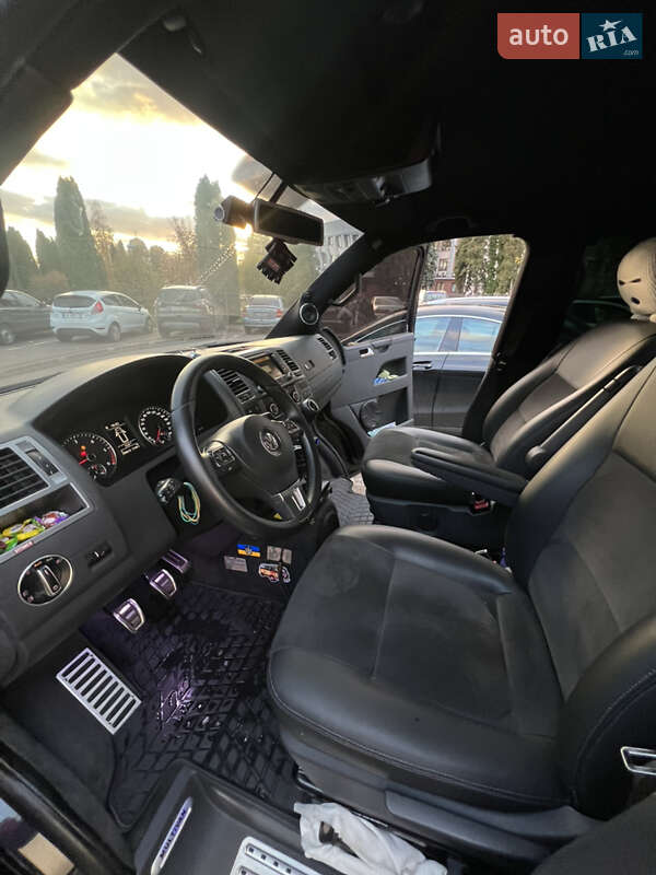 Мінівен Volkswagen Multivan 2012 в Черкасах