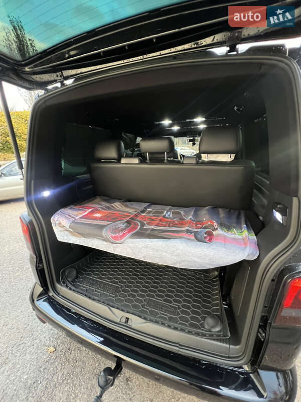 Мінівен Volkswagen Multivan 2012 в Черкасах