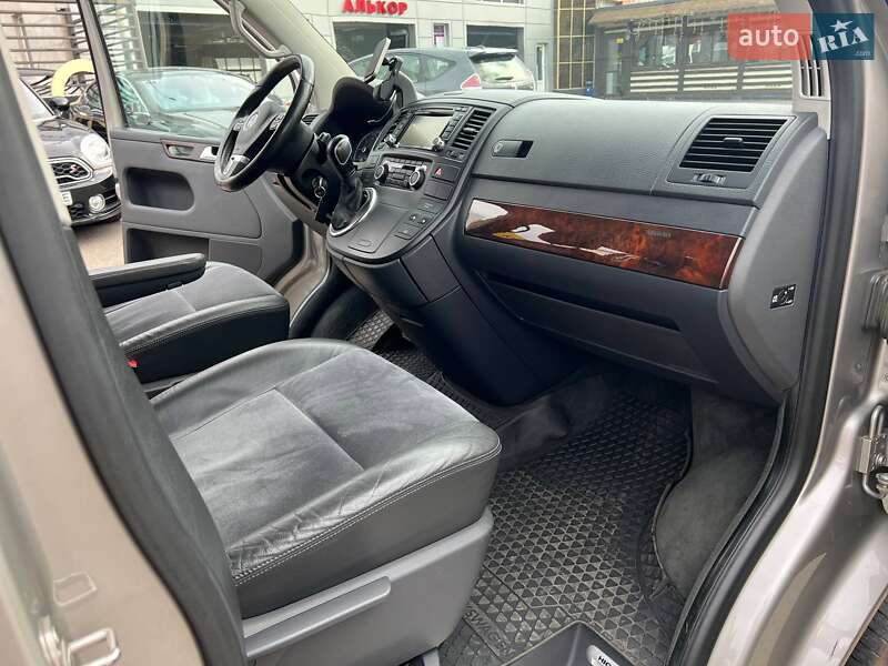 Мінівен Volkswagen Multivan 2015 в Одесі фото 20 Мінівен Volkswagen Multivan 2015 в Одесі
