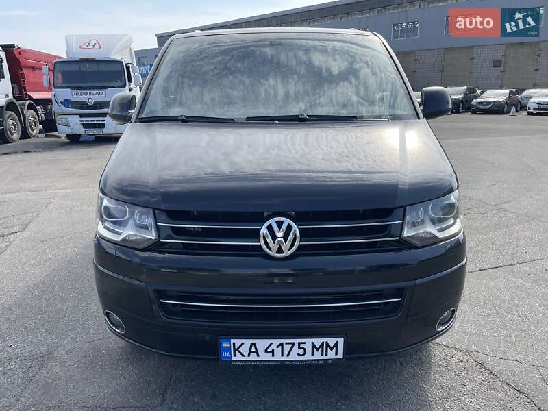 Мінівен Volkswagen Multivan 2012 в Києві