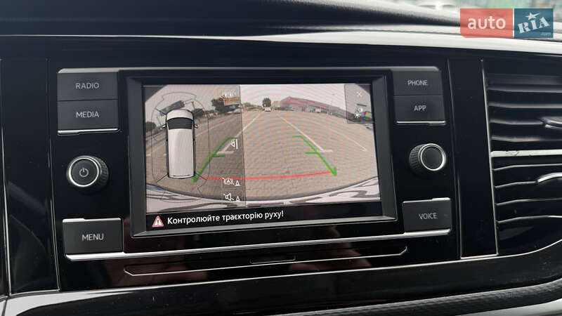 Мінівен Volkswagen Multivan 2020 в Києві