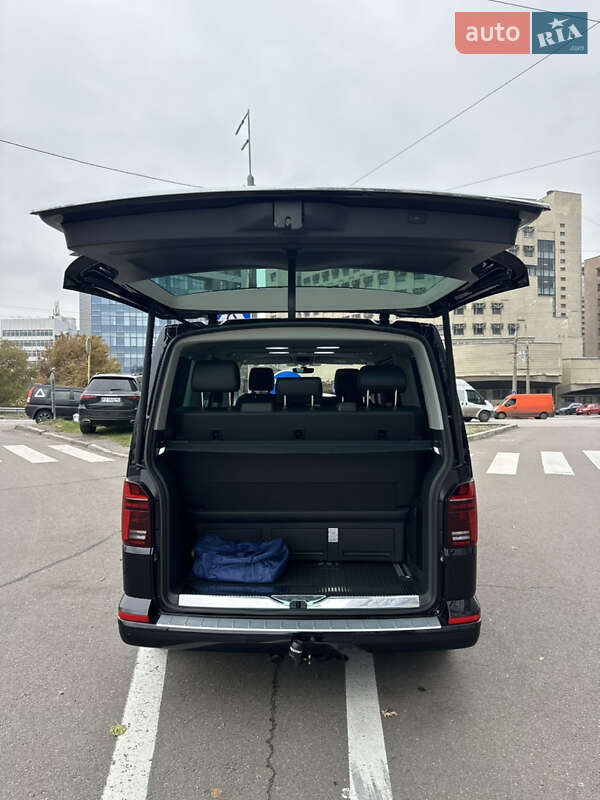 Минивэн Volkswagen Multivan 2022 в Киеве