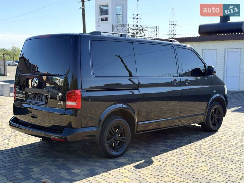 Мінівен Volkswagen Multivan 2013 в Дніпрі