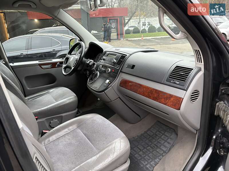 Мінівен Volkswagen Multivan 2006 в Києві