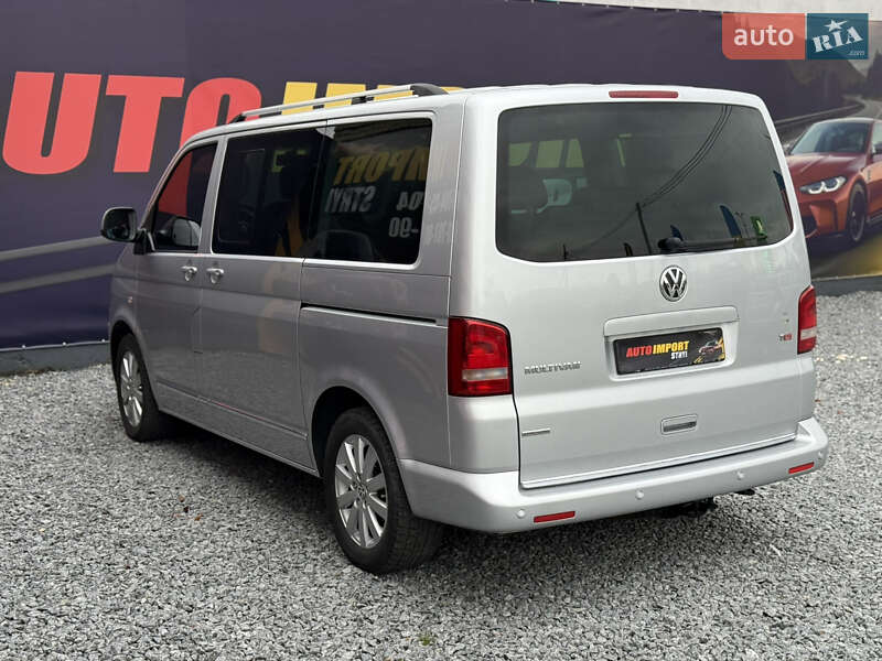 Мінівен Volkswagen Multivan 2011 в Стрию