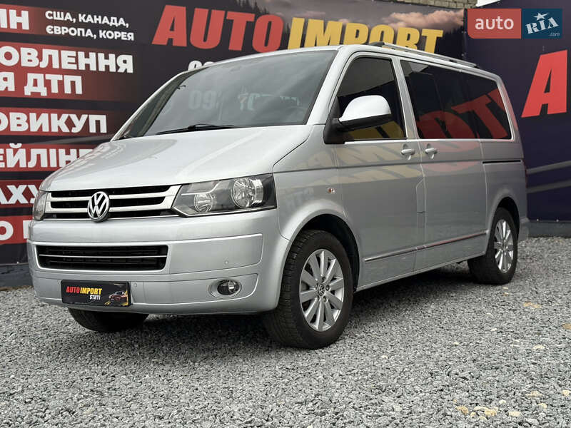 Мінівен Volkswagen Multivan 2011 в Стрию