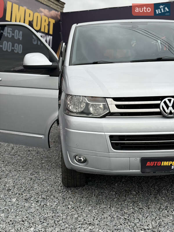 Мінівен Volkswagen Multivan 2011 в Стрию