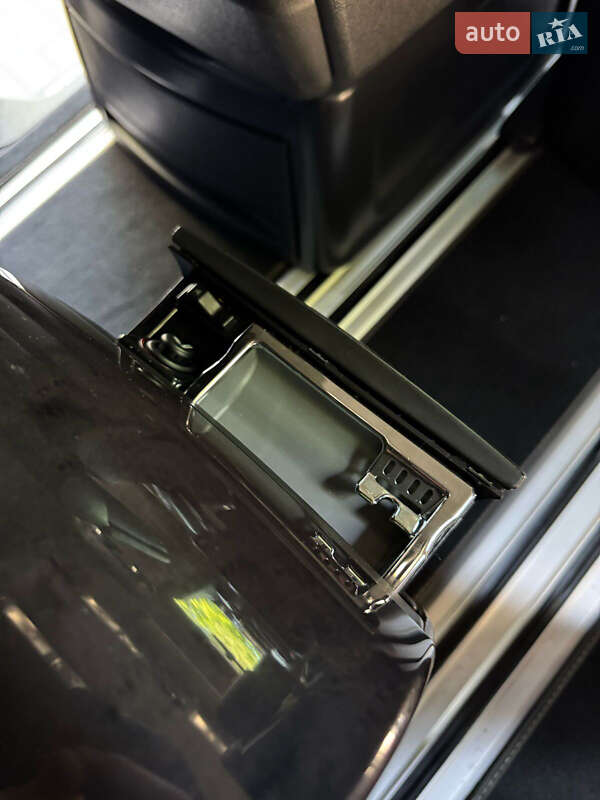 Мінівен Volkswagen Multivan 2017 в Чернівцях фото 31 Мінівен Volkswagen Multivan 2017 в Чернівцях