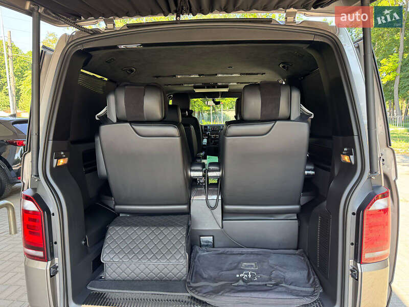 Мінівен Volkswagen Multivan 2017 в Чернівцях фото 33 Мінівен Volkswagen Multivan 2017 в Чернівцях