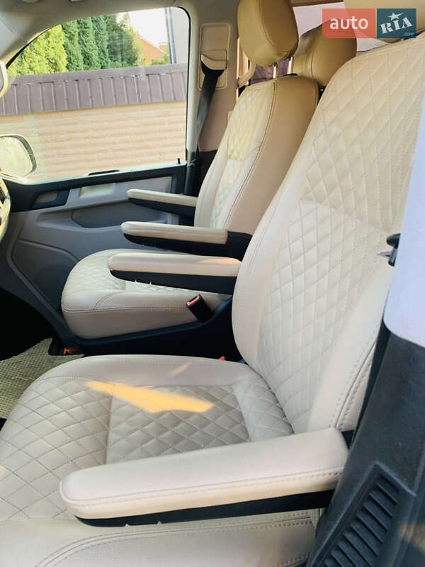 Мінівен Volkswagen Multivan 2016 в Києві фото 10 Мінівен Volkswagen Multivan 2016 в Києві