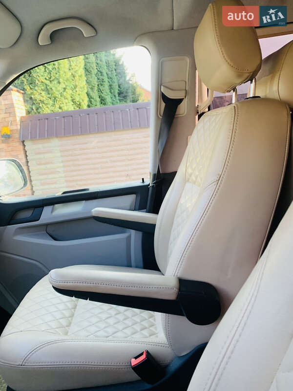 Мінівен Volkswagen Multivan 2016 в Києві фото 21 Мінівен Volkswagen Multivan 2016 в Києві