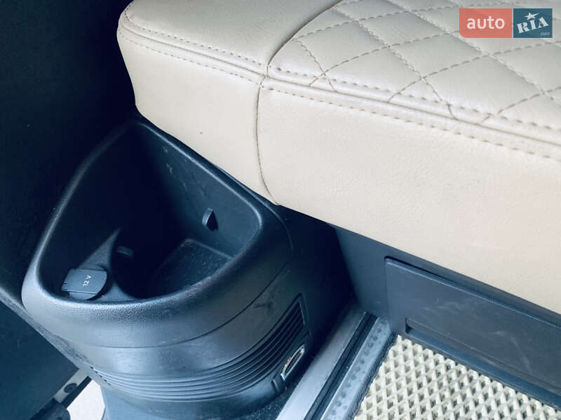 Мінівен Volkswagen Multivan 2016 в Києві фото 40 Мінівен Volkswagen Multivan 2016 в Києві