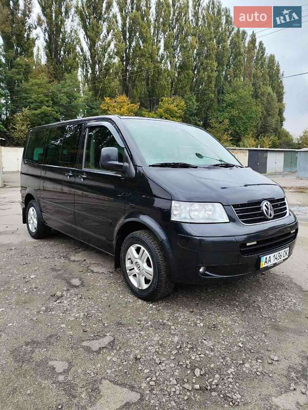 Минивэн Volkswagen Multivan 2008 в Киеве