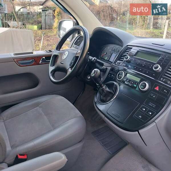 Минивэн Volkswagen Multivan 2008 в Киеве
