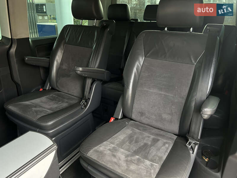 Мінівен Volkswagen Multivan 2011 в Миколаєві