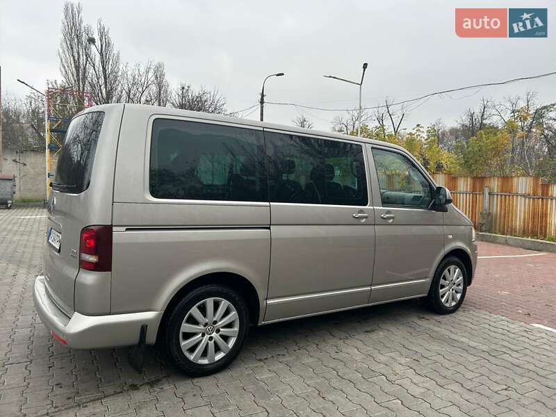 Минивэн Volkswagen Multivan 2012 в Киеве