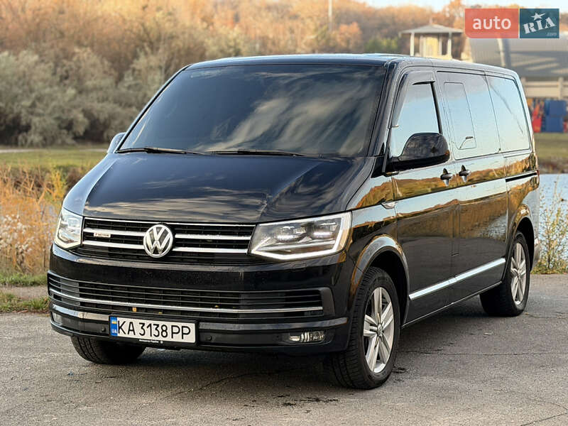 Мінівен Volkswagen Multivan 2015 в Дніпрі