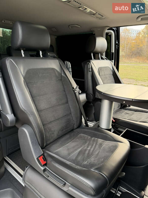 Мінівен Volkswagen Multivan 2015 в Дніпрі