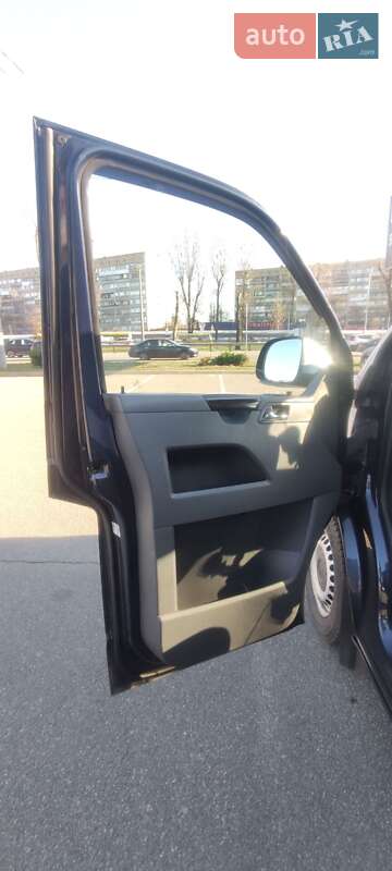 Мінівен Volkswagen Multivan 2010 в Києві фото 16 Мінівен Volkswagen Multivan 2010 в Києві