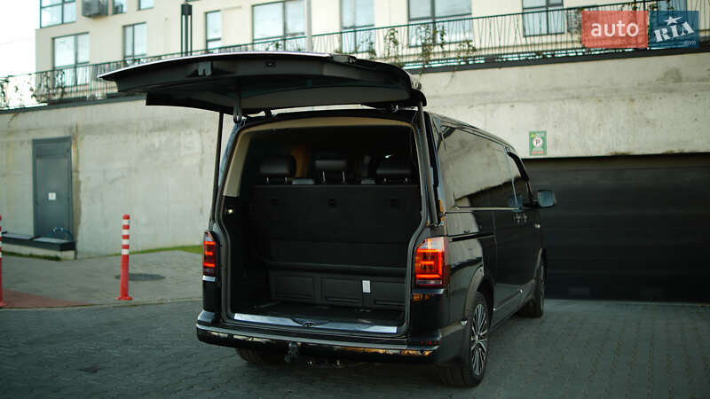 Мінівен Volkswagen Multivan 2016 в Львові